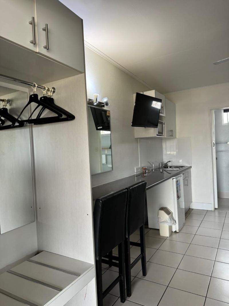 Charm City Motel Μπούνταμπεργκ Εξωτερικό φωτογραφία