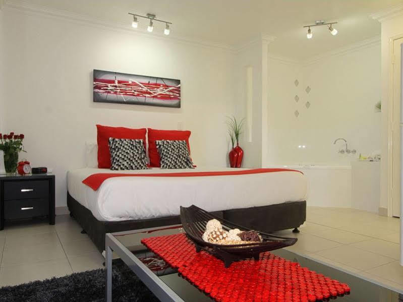 Charm City Motel Μπούνταμπεργκ Εξωτερικό φωτογραφία